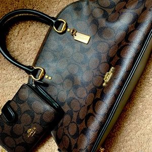Katy Satchel In Signature Canvas with Matching Wallet
